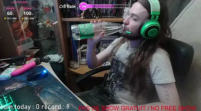 nicolasdumand21 online show from 02/21/25, 08:49