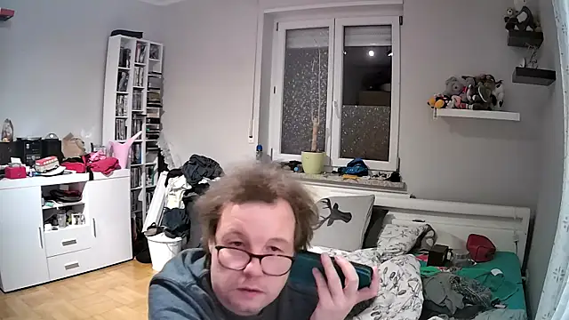 larsgessner30 online show from 11/19/25, 09:59