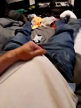 Snapshot of dougyhung2231 chatting on 11/15/25, 07:29 dougyhung2231 online show from 11/15/25, 07:29