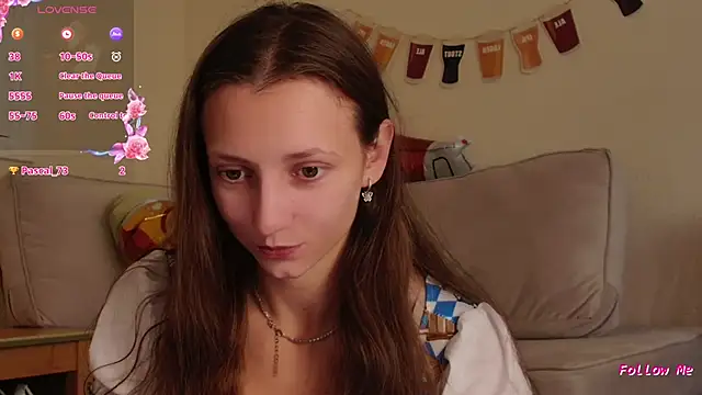 Milky flexy cat online show from 09/25/25, 12:11