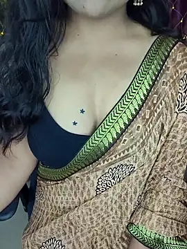 Snapshot of Tanvi-patil chatting on 10/16/25, 04:59 Tanvi-patil online show from 10/16/25, 04:59