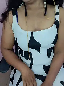 Snapshot of Tanvi-patil chatting on 03/18/25, 08:28 Tanvi-patil online show from 03/18/25, 08:28