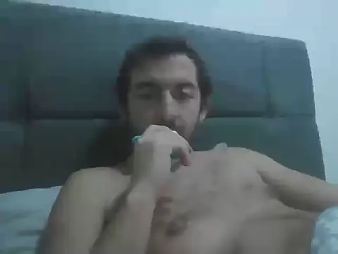 laynufff online show from 11/30/25, 06:30