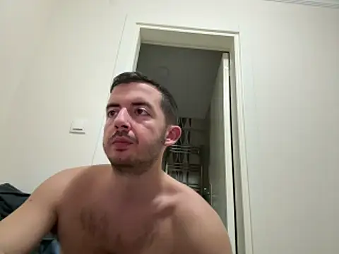 Snapshot of laynufff chatting on 04/03/26, 05:52 laynufff online show from 04/03/26, 05:52