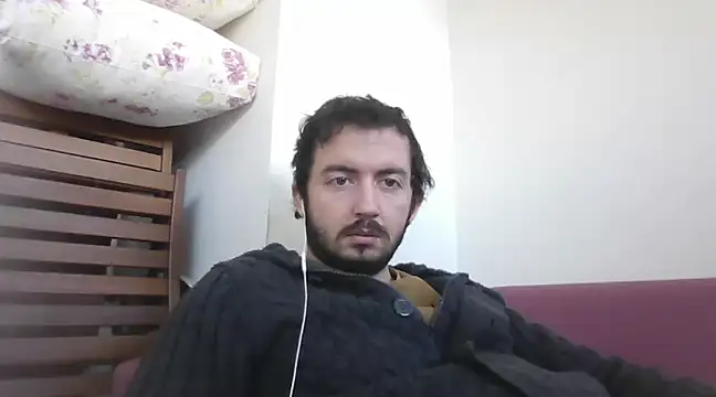 Snapshot of laynufff chatting on 02/21/25, 11:11 laynufff online show from 02/21/25, 11:11