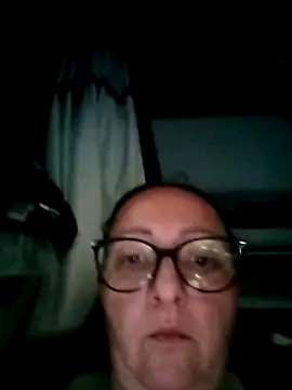 Snapshot of cuplubijoanna chatting on 11/10/25, 04:12 cuplubijoanna online show from 11/10/25, 04:12