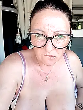 Snapshot of cuplubijoanna chatting on 11/03/25, 01:47 cuplubijoanna online show from 11/03/25, 01:47