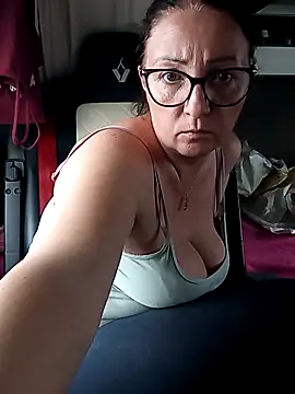 Snapshot of cuplubijoanna chatting on 11/22/25, 03:22 cuplubijoanna online show from 11/22/25, 03:22