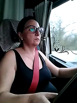 Snapshot of cuplubijoanna chatting on 12/17/25, 08:30 cuplubijoanna online show from 12/17/25, 08:30