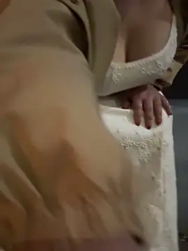 Snapshot of palzkybi123 chatting on 10/23/25, 01:54 palzkybi123 online show from 10/23/25, 01:54