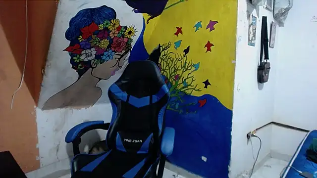 yohatinelly07 online show from 10/17/25, 04:05