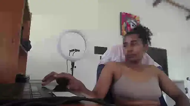 yohatinelly07 online show from 03/03/26, 05:09