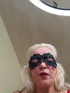 Snapshot of Olgundolgun33 chatting on 06/18/26, 01:49 Olgundolgun33 online show from 06/18/26, 01:49