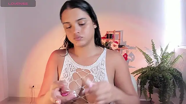 rossth1 online show from 11/27/25, 07:03