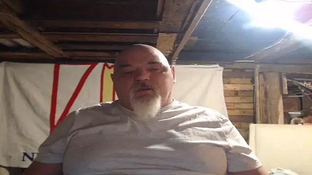 Snapshot of Newfiesausage1972 chatting on 02/23/26, 09:10 Newfiesausage1972 online show from 02/23/26, 09:10