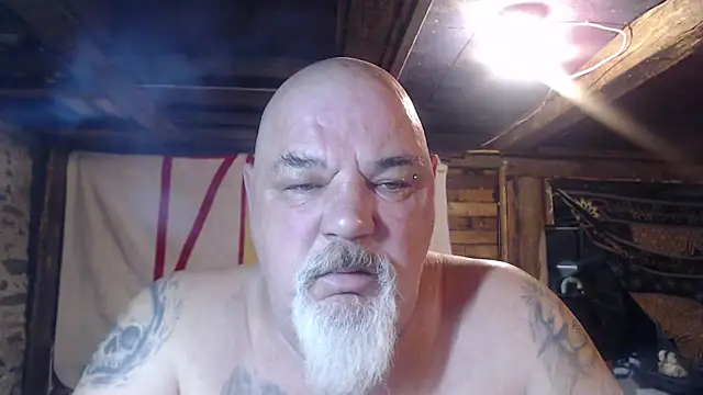 Snapshot of Newfiesausage1972 chatting on 03/22/26, 06:59 Newfiesausage1972 online show from 03/22/26, 06:59