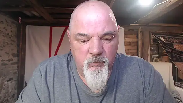 Snapshot of Newfiesausage1972 chatting on 03/04/26, 01:30 Newfiesausage1972 online show from 03/04/26, 01:30