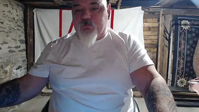 Snapshot of Newfiesausage1972 chatting on 01/16/26, 09:57 Newfiesausage1972 online show from 01/16/26, 09:57