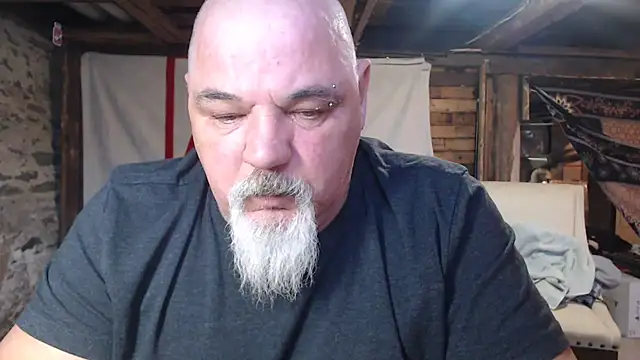 Snapshot of Newfiesausage1972 chatting on 03/01/26, 10:10 Newfiesausage1972 online show from 03/01/26, 10:10