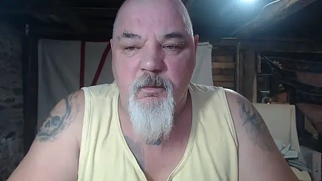 Snapshot of Newfiesausage1972 chatting on 03/06/26, 12:22 Newfiesausage1972 online show from 03/06/26, 12:22