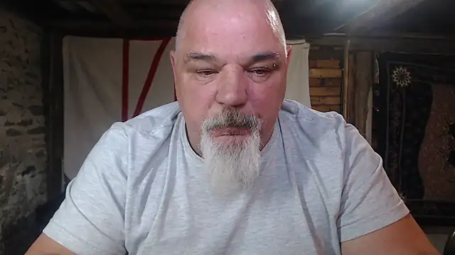 Snapshot of Newfiesausage1972 chatting on 04/08/26, 10:55 Newfiesausage1972 online show from 04/08/26, 10:55