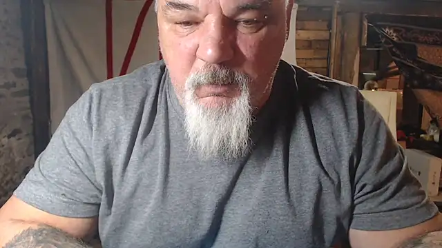 Snapshot of Newfiesausage1972 chatting on 02/11/26, 10:26 Newfiesausage1972 online show from 02/11/26, 10:26