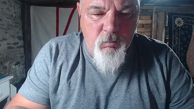 Snapshot of Newfiesausage1972 chatting on 06/22/26, 09:17 Newfiesausage1972 online show from 06/22/26, 09:17