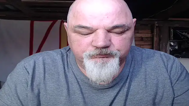 Snapshot of Newfiesausage1972 chatting on 02/28/26, 06:07 Newfiesausage1972 online show from 02/28/26, 06:07