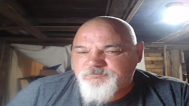 Snapshot of Newfiesausage1972 chatting on 07/06/26, 08:32 Newfiesausage1972 online show from 07/06/26, 08:32