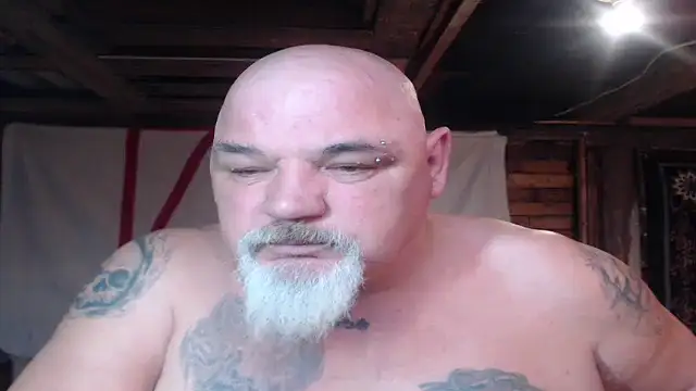 Snapshot of Newfiesausage1972 chatting on 03/26/26, 12:25 Newfiesausage1972 online show from 03/26/26, 12:25