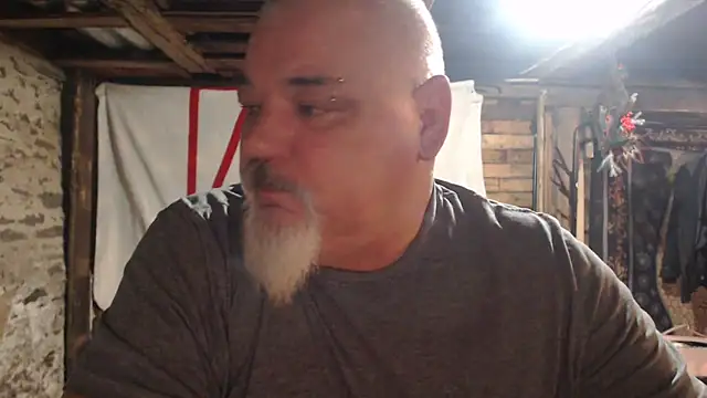 Snapshot of Newfiesausage1972 chatting on 02/01/26, 09:51 Newfiesausage1972 online show from 02/01/26, 09:51