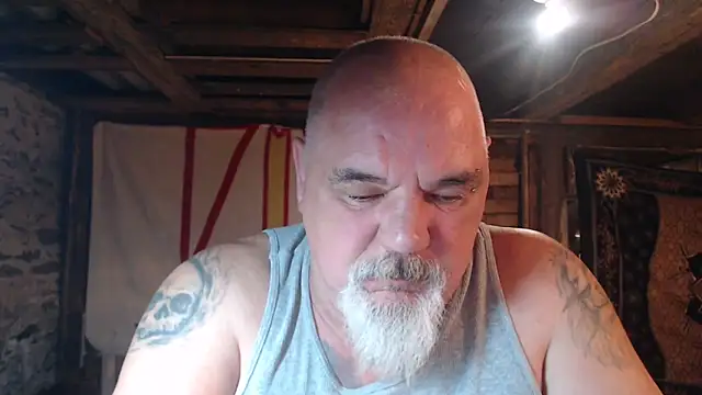 Snapshot of Newfiesausage1972 chatting on 04/06/26, 08:26 Newfiesausage1972 online show from 04/06/26, 08:26