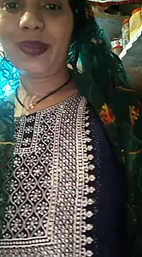 Snapshot of Simaran_bhabhi chatting on 03/18/25, 05:12 Simaran bhabhi online show from 03/18/25, 05:12