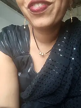 Snapshot of Simaran_bhabhi chatting on 10/11/25, 01:50 Simaran bhabhi online show from 10/11/25, 01:50