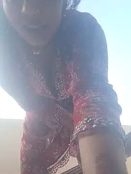 Snapshot of Simaran_bhabhi chatting on 10/13/25, 01:40 Simaran bhabhi online show from 10/13/25, 01:40