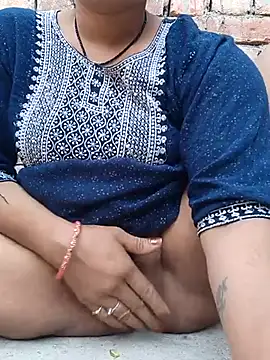Snapshot of Simaran_bhabhi chatting on 03/19/25, 12:23 Simaran bhabhi online show from 03/19/25, 12:23