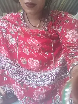 Snapshot of Simaran_bhabhi chatting on 10/03/25, 12:25 Simaran bhabhi online show from 10/03/25, 12:25