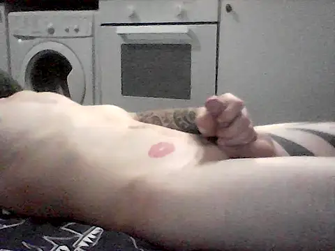 Snapshot of gavkagav chatting on 11/28/25, 11:05 gavkagav online show from 11/28/25, 11:05