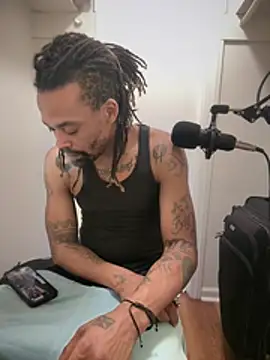 1BeautyN1Beast online show from 02/17/26, 08:55