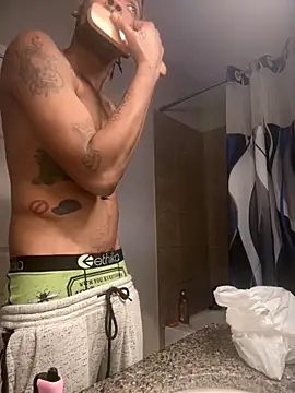 1BeautyN1Beast online show from 12/05/25, 02:15