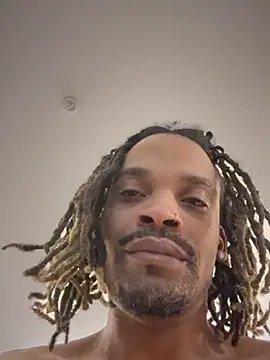 1BeautyN1Beast online show from 12/18/25, 01:44