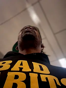 1BeautyN1Beast online show from 12/21/25, 05:58