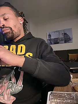 1BeautyN1Beast online show from 02/09/26, 02:31