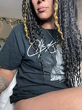 Shuggabutt online show from 02/15/26, 09:25