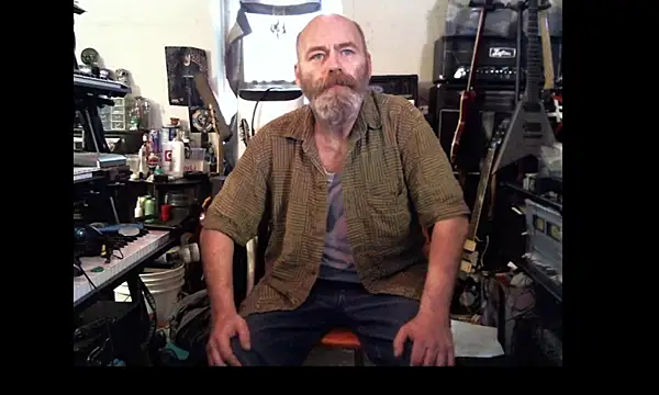 SirGarMack online show from 02/18/26, 05:09