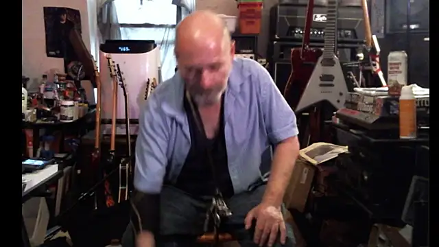 Snapshot of SirGarMack chatting on 07/15/26, 04:58 SirGarMack online show from 07/15/26, 04:58