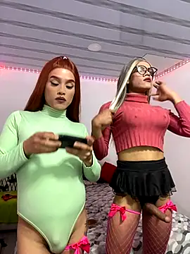 Snapshot of big_girl21cm chatting on 10/03/25, 01:42 big girl21cm online show from 10/03/25, 01:42