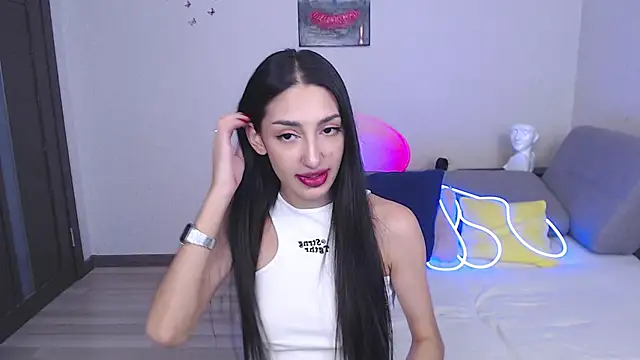 Lina Robbins online show from 02/28/25, 05:15