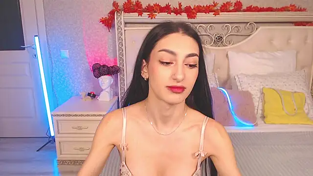 Lina Robbins online show from 11/17/25, 02:04