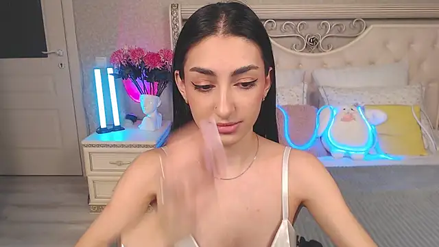 Lina Robbins online show from 02/17/26, 10:40